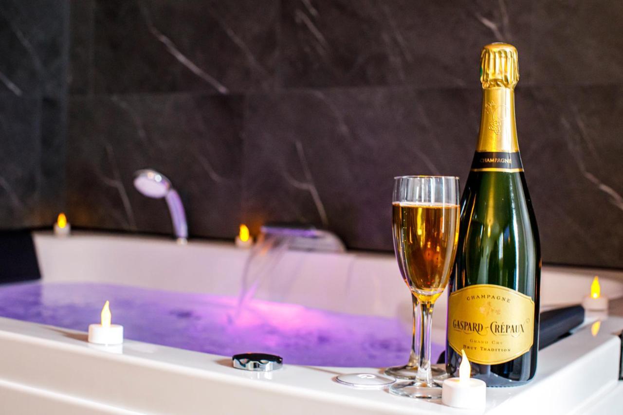 Spa & Detente - Suite Privee - Tours - Netflix 外观 照片