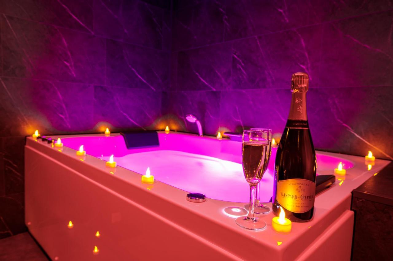 Spa & Detente - Suite Privee - Tours - Netflix 外观 照片
